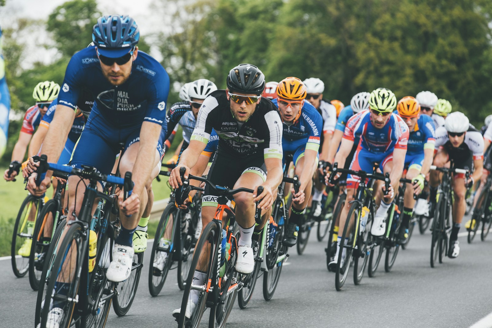 开云 · 跑道 · 速度感